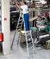 ZARGES Sprossen Stehleiter Z600 Anwndungsbeispiel
